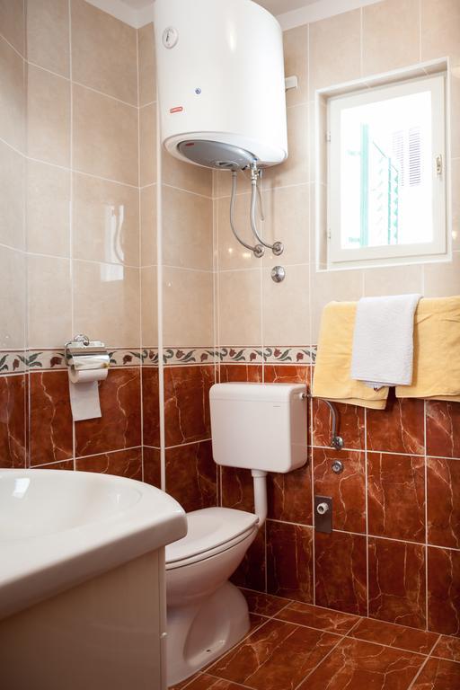 Apartments Waterfront Ivan Podgora Phòng bức ảnh