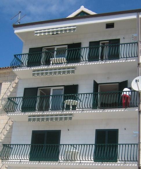 Apartments Waterfront Ivan Podgora Phòng bức ảnh