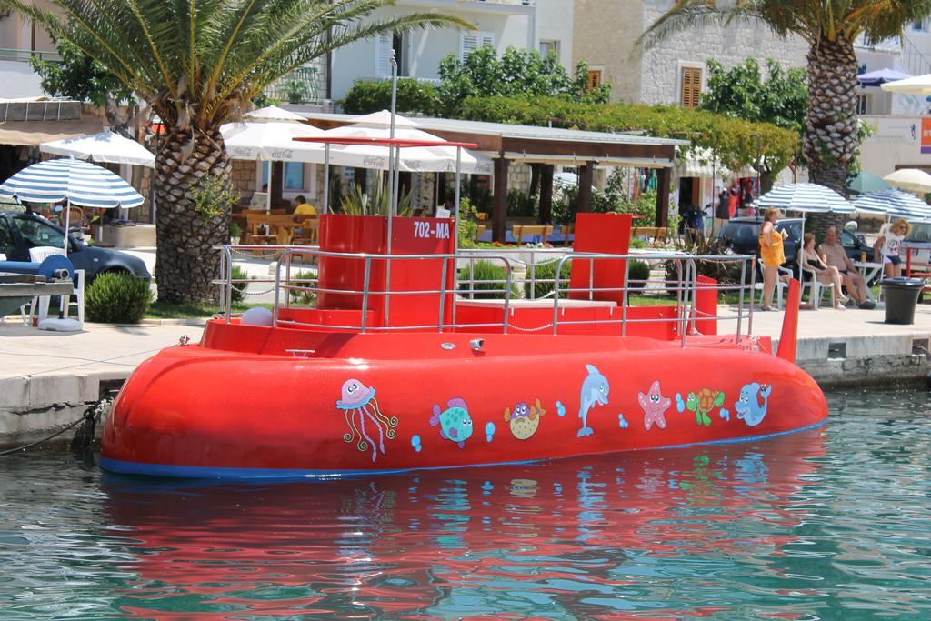 Apartments Waterfront Ivan Podgora Phòng bức ảnh